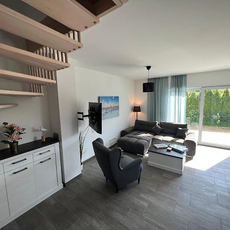 Вілла Doppelhaushaelfte Mit Terrasse Elmenhorst/Lichtenhagen Екстер'єр фото